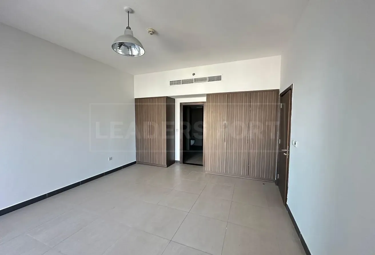 Specious 1Bhk +Study | Huge Layout | Open Kitchen