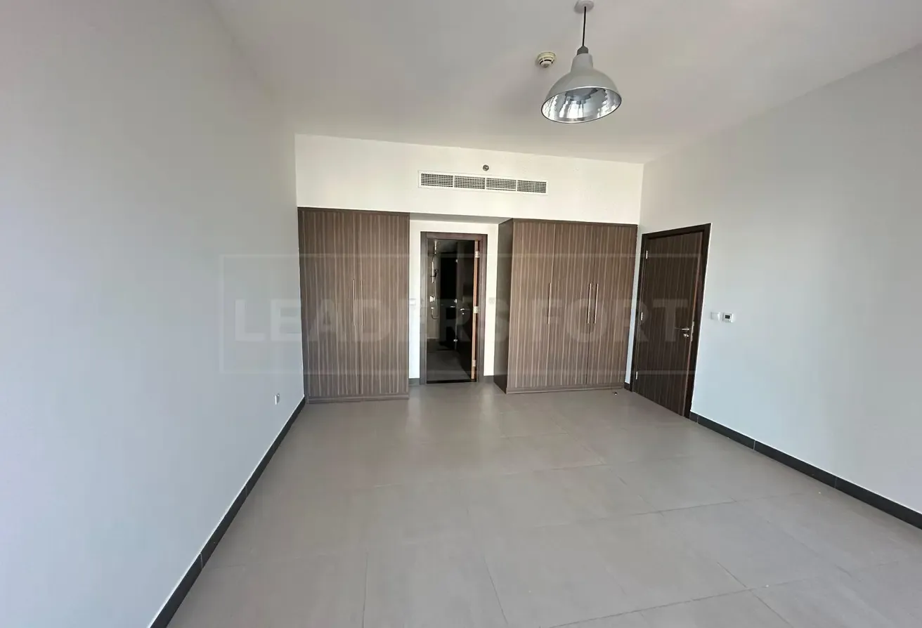 Specious 1Bhk +Study | Huge Layout | Open Kitchen