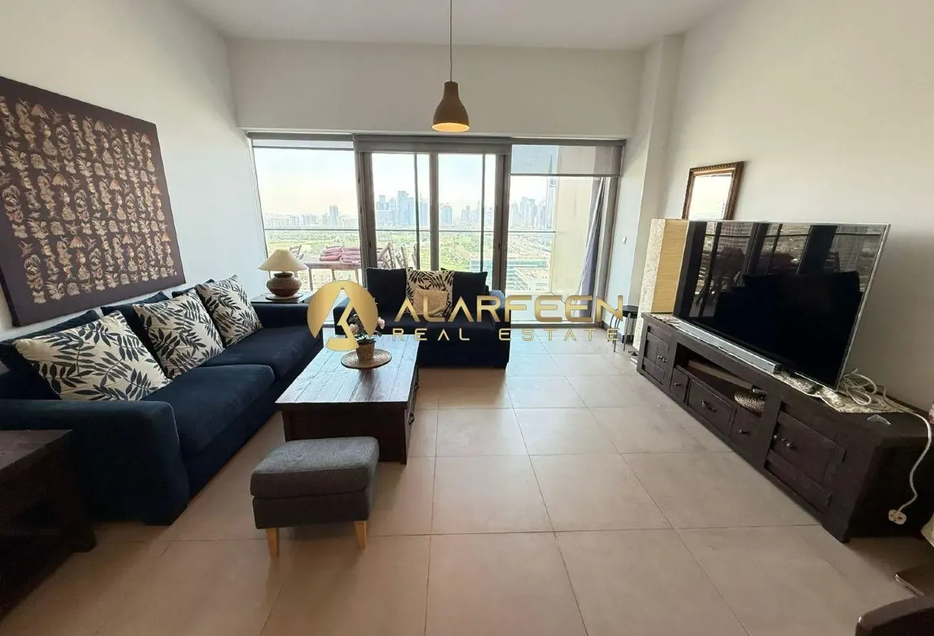 Luxurious 1BHK | Massive Layout | Furnished