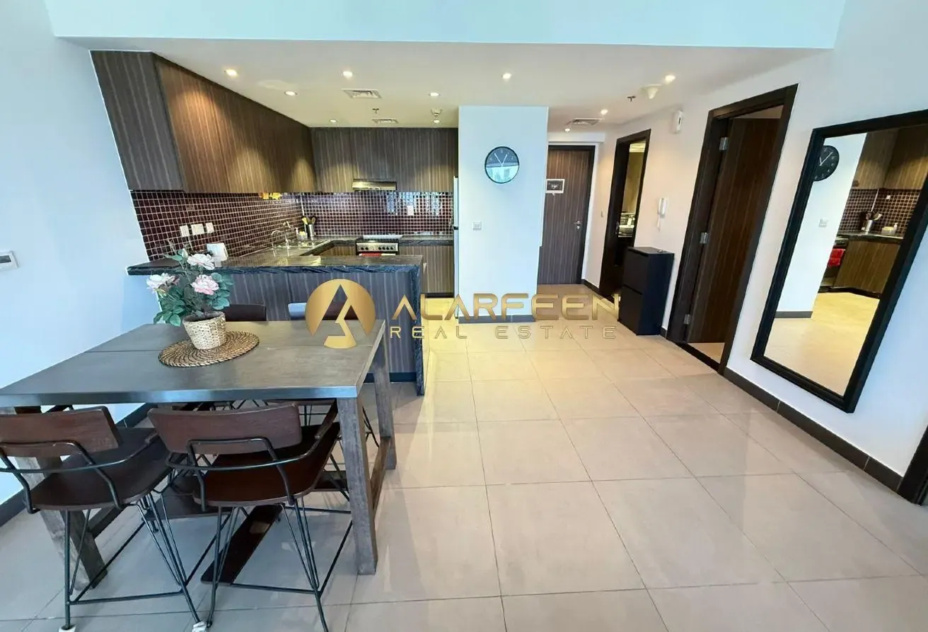 Luxurious 1BHK | Massive Layout |  Furnished