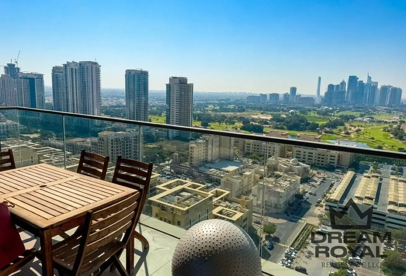 Golf view | Largest layout | High floor