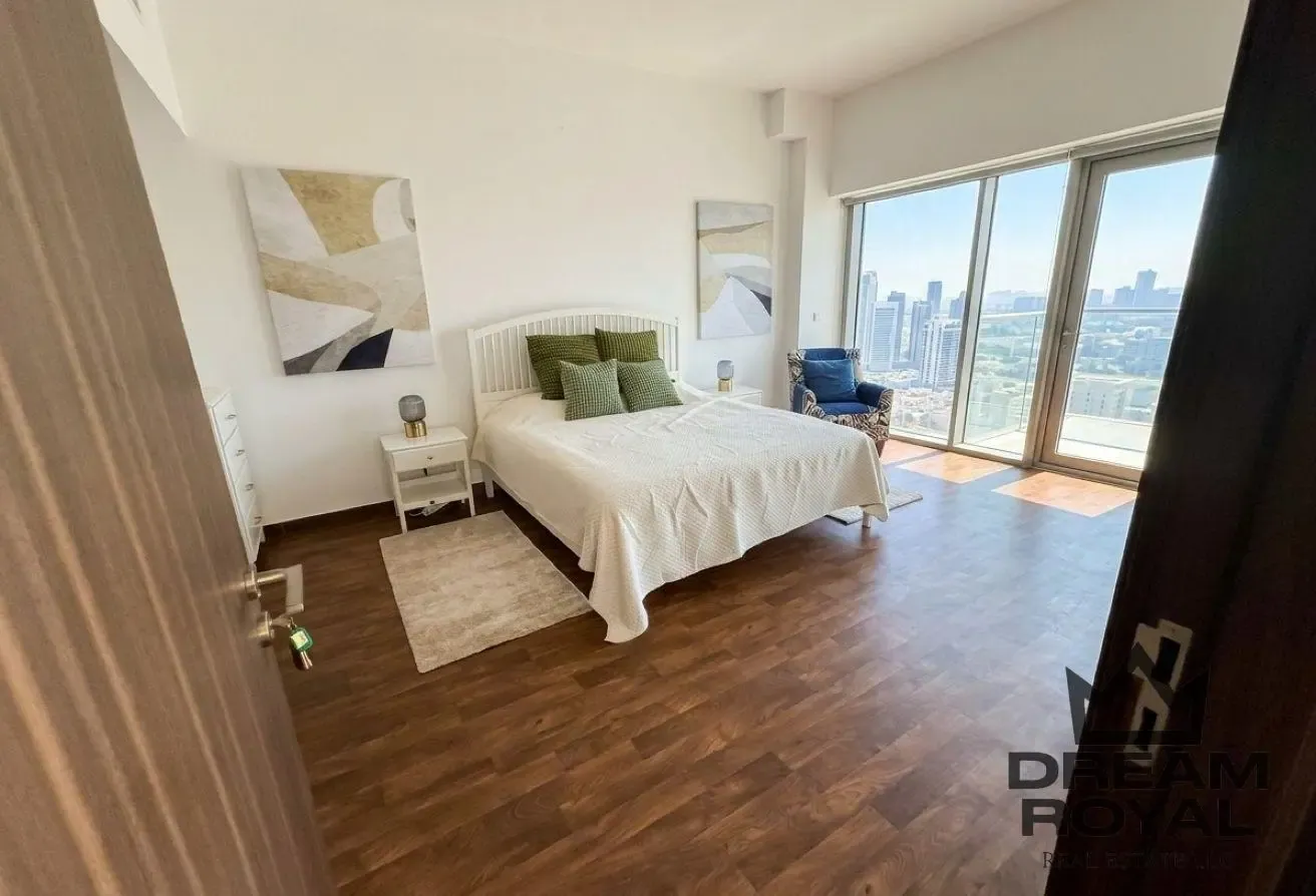 Golf view | Largest layout | High floor