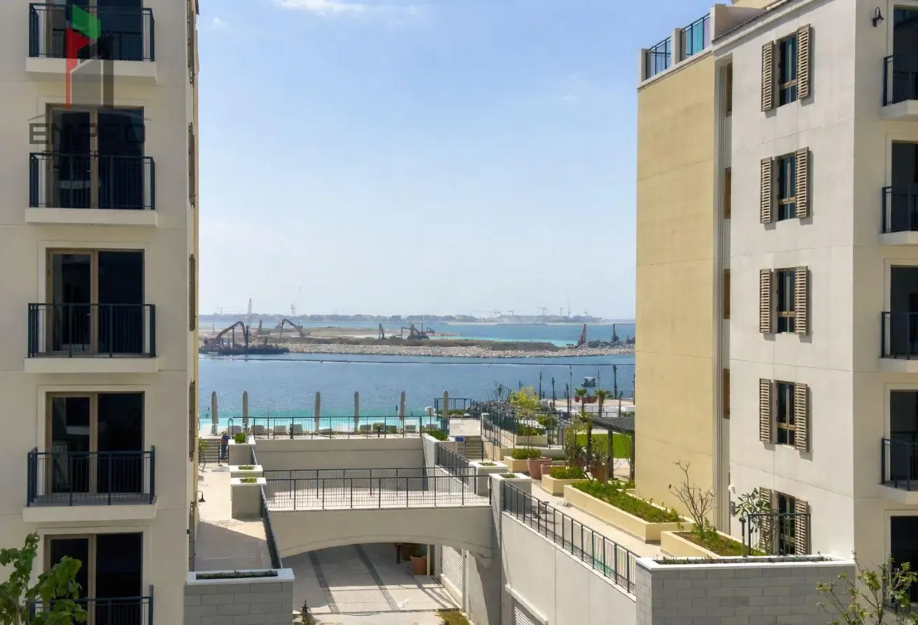 FULLY FURNISHED || BRAND NEW || COMUNITYVIEW