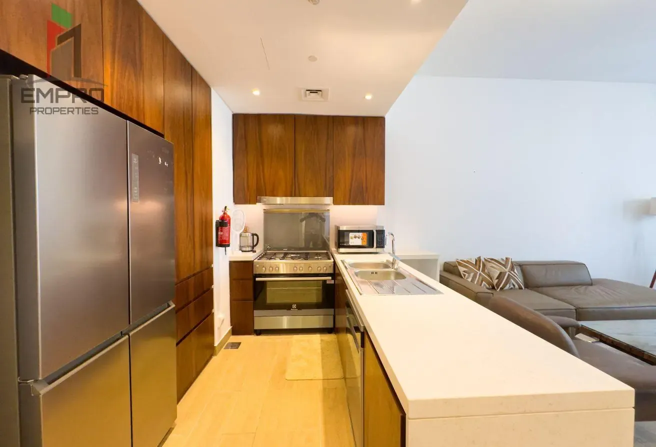 FULLY FURNISHED || BRAND NEW || COMUNITYVIEW