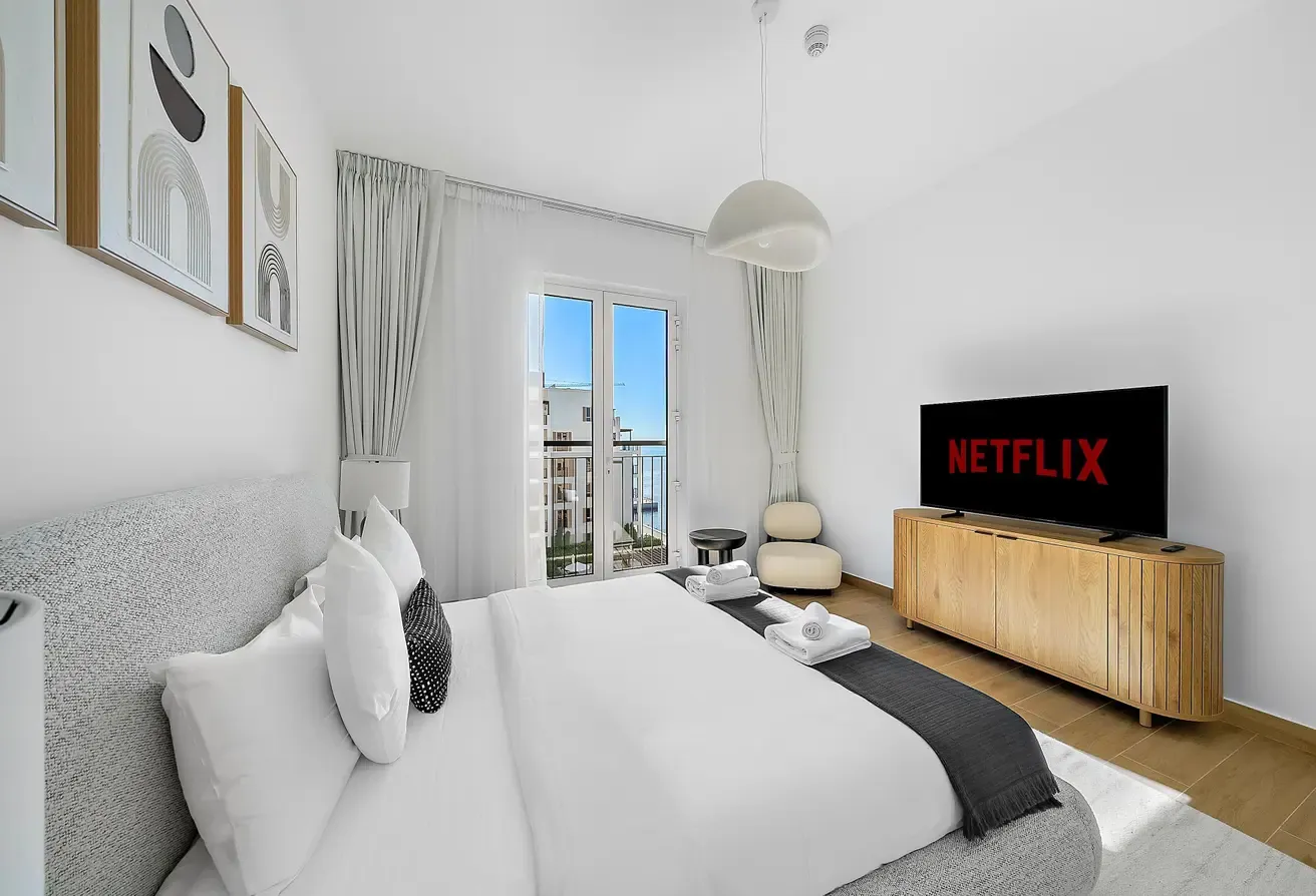 SUMMER DEAL | ALL BILLS INCLUDED | SEA VIEW