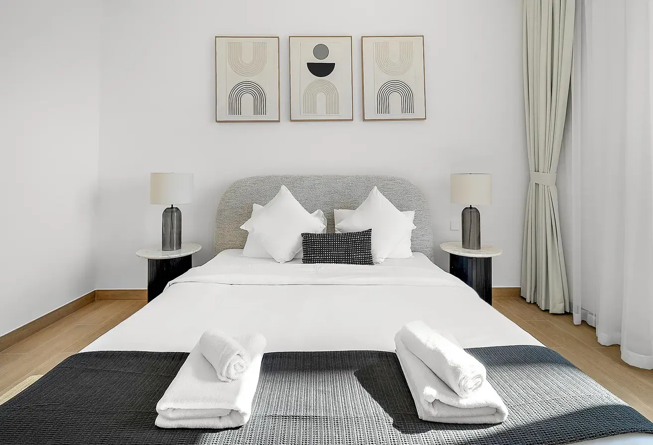 SUMMER DEAL | ALL BILLS INCLUDED | SEA VIEW