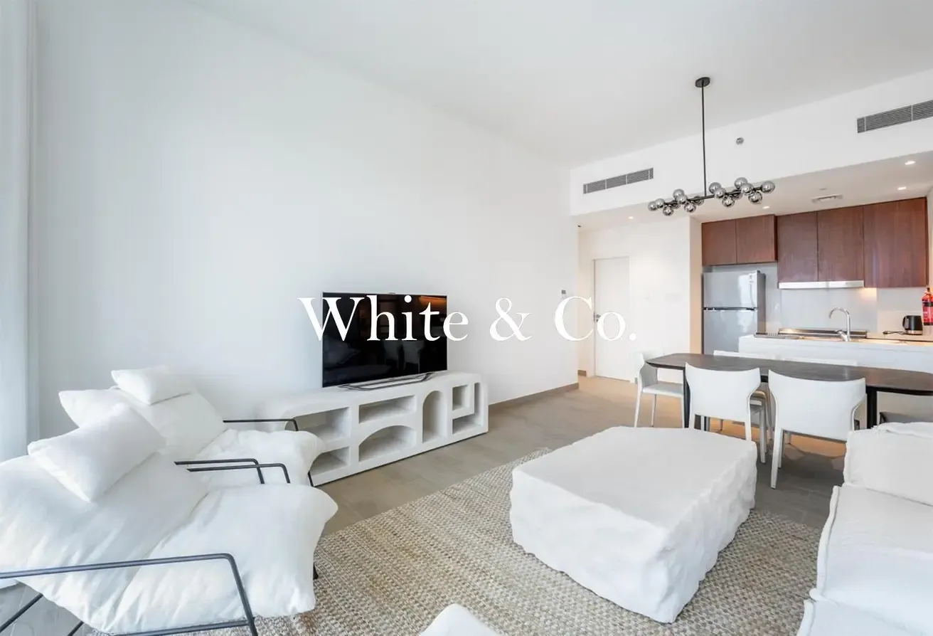 BURJ & NORTH VIEW | 4 CHEQUES | FURNISHED