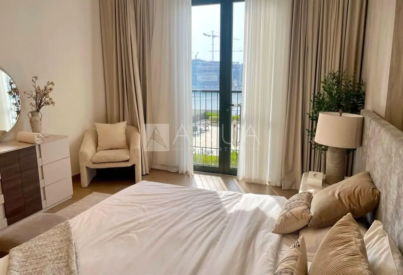 Fully Furnished | Marina & Sea Views | Abundant Natural Light