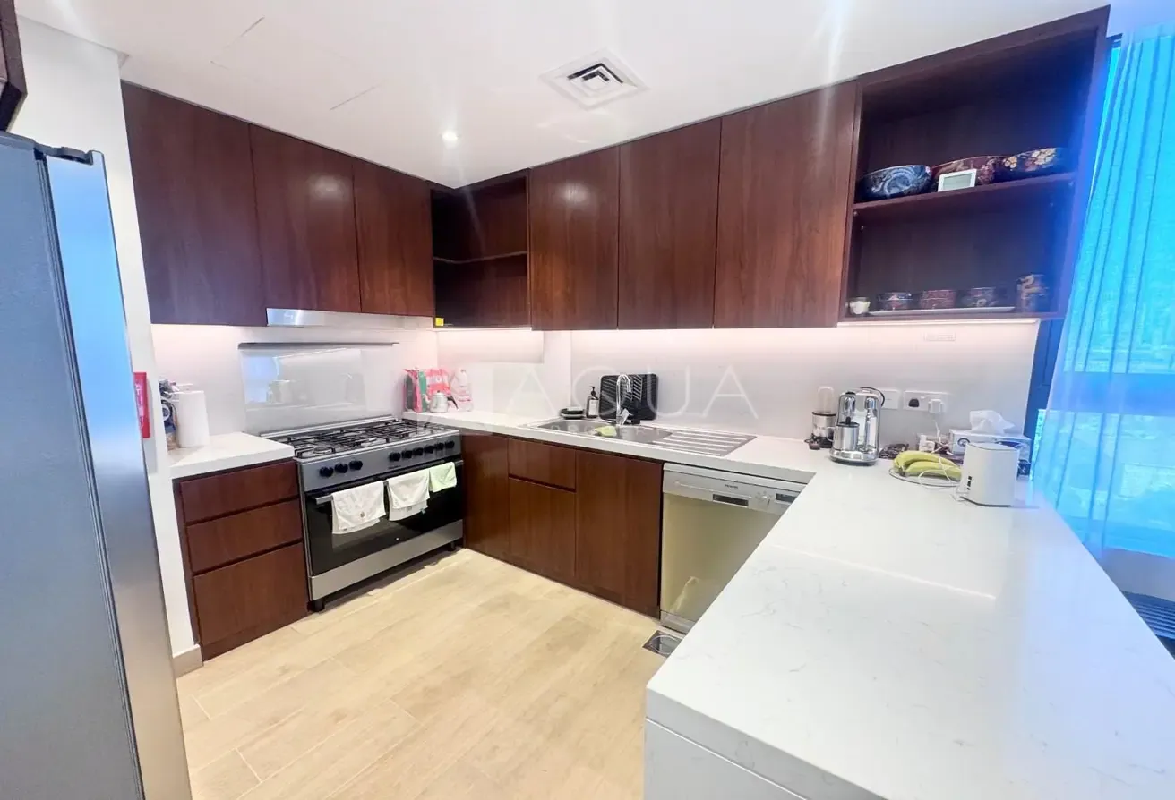 Exquisite Downtown | High Floor | Corner