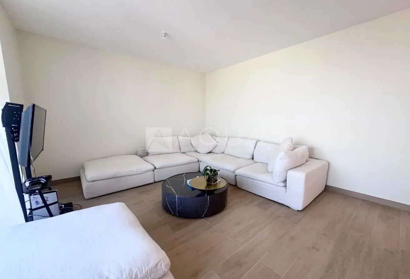 Exquisite Downtown | High Floor | Corner