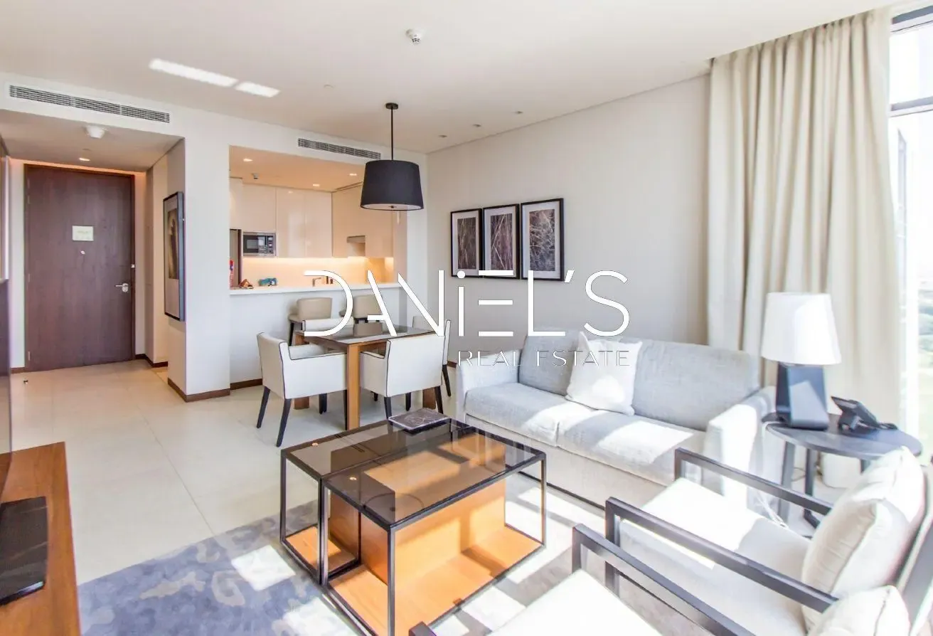 High Floor | All Bills Included | Vida