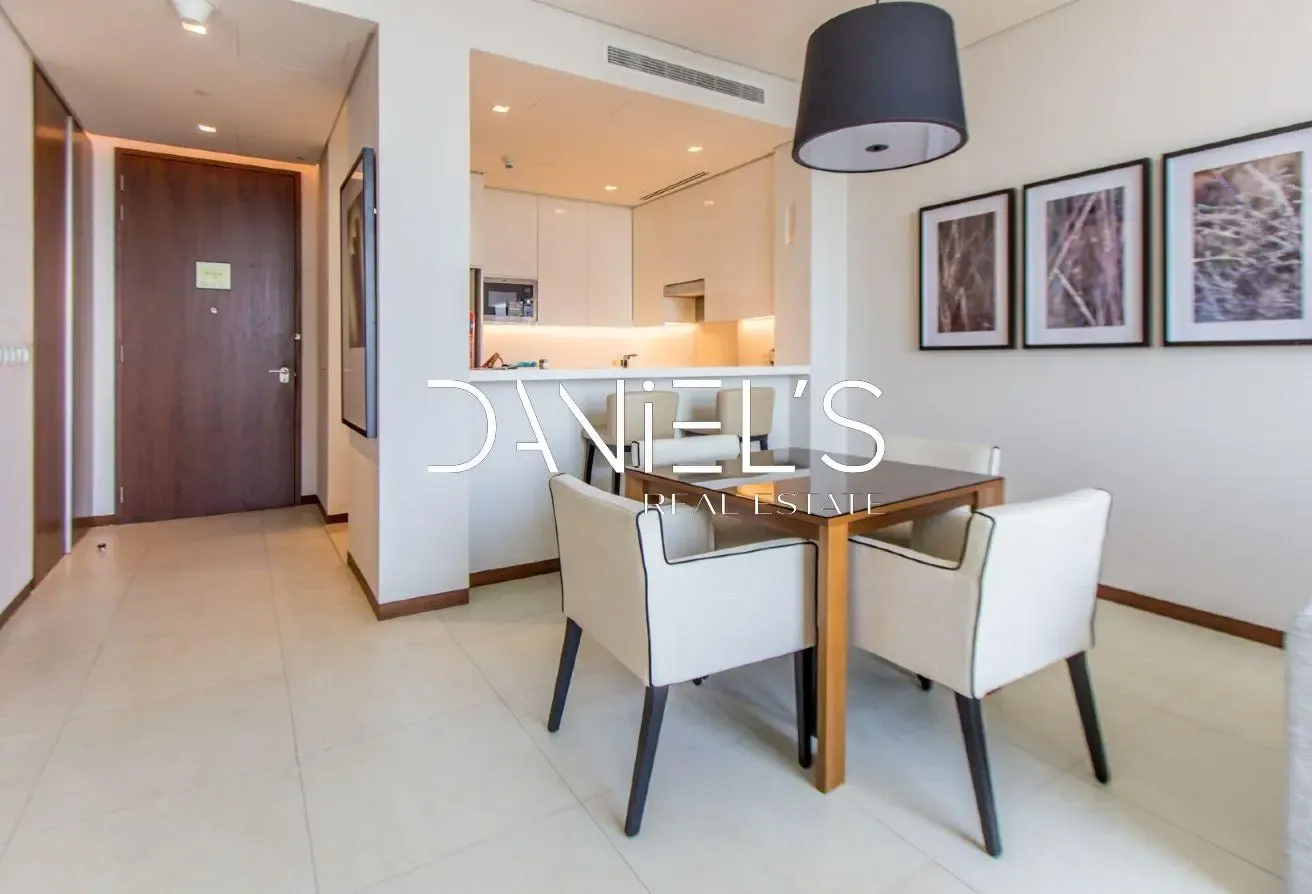 High Floor | All Bills Included | Vida