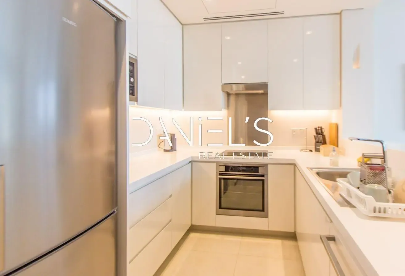 Fully Furnished | Vida Hotel | Mid floor