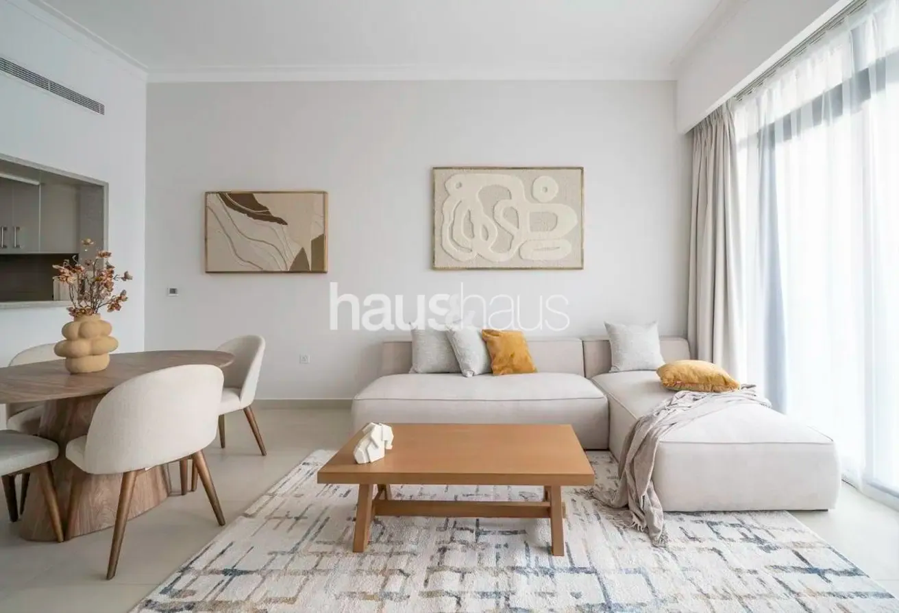 Vida Residence | Large Balcony | Vacant