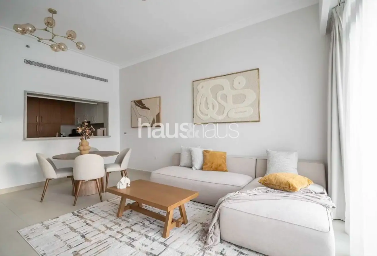 Vida Residence | Large Balcony | Vacant