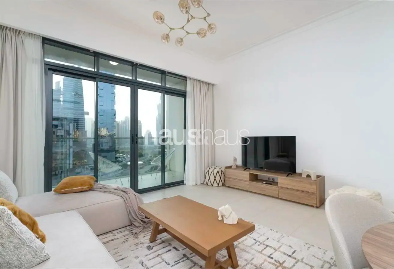 Vida Residence | Large Balcony | Vacant