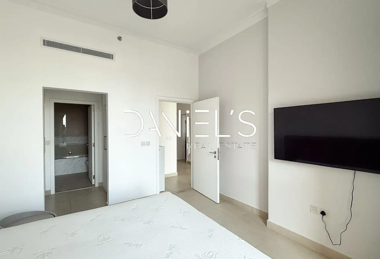 High floor | Furnished | Bright | Spacious