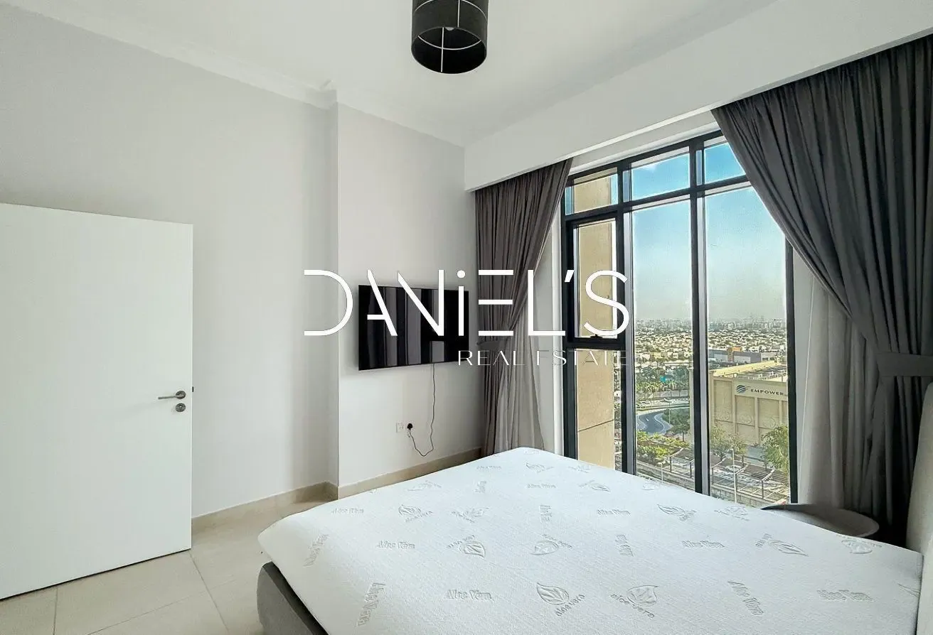High floor | Furnished | Bright | Spacious