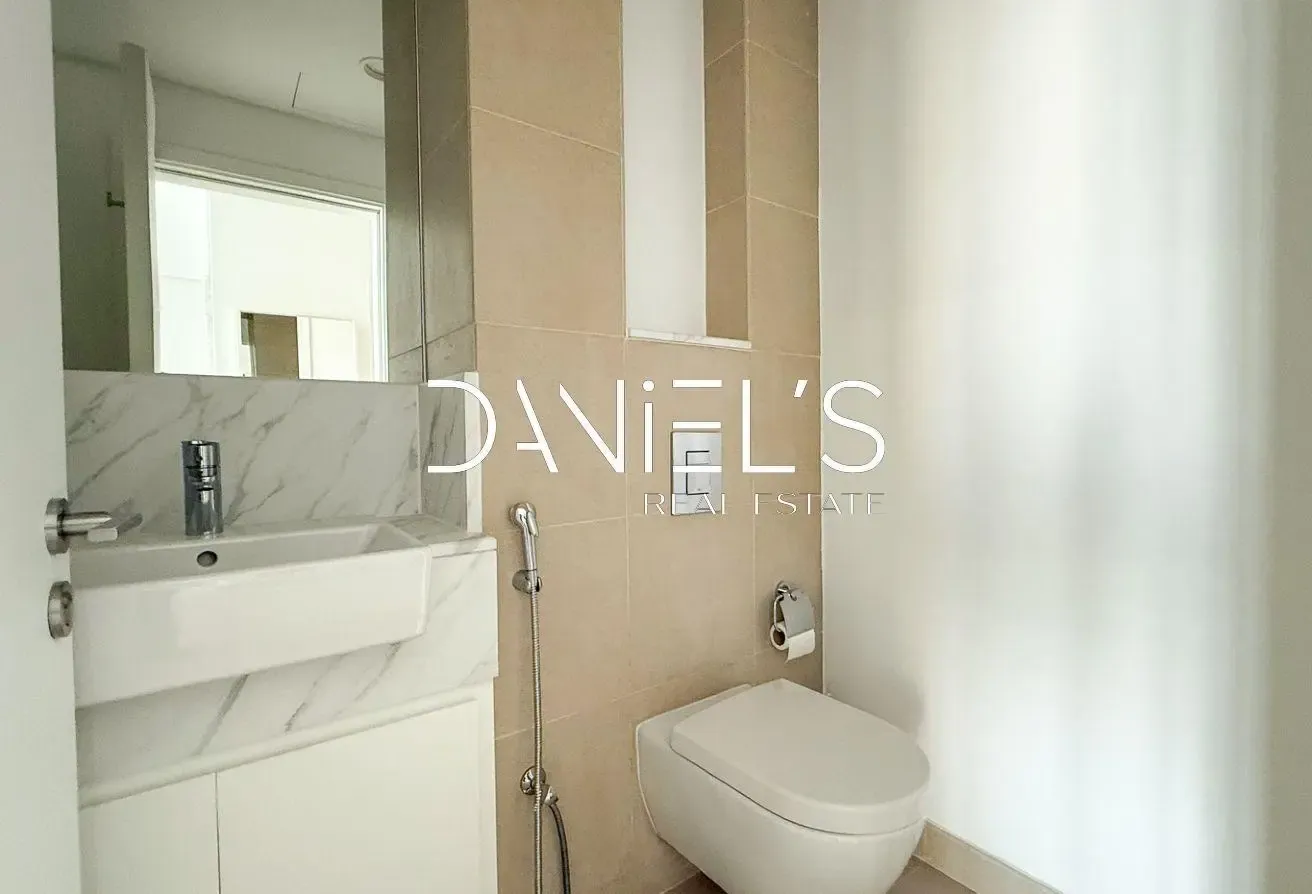 High floor | Furnished | Bright | Spacious