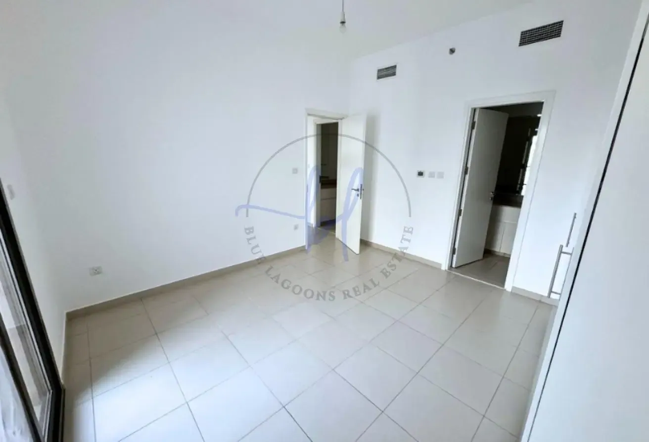 Bright and Airy | Homey Apt | Call Me Now to View