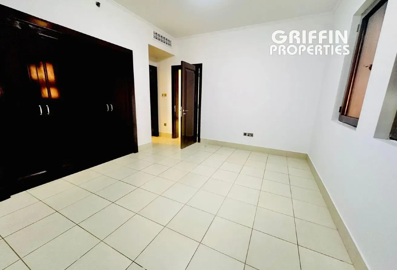 2BHK | Unfurnished | Balcony | Downtown