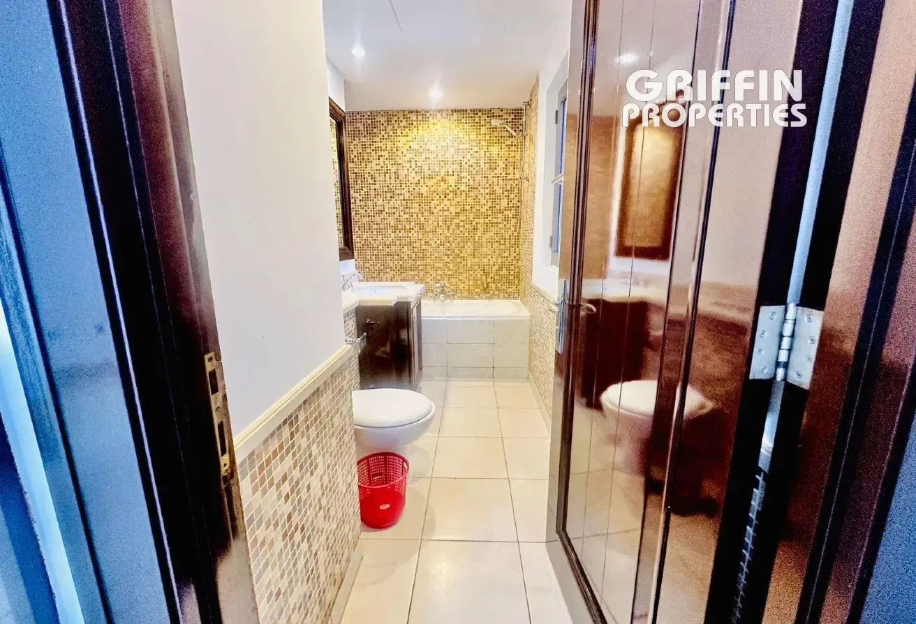 2BHK | Unfurnished | Balcony | Downtown