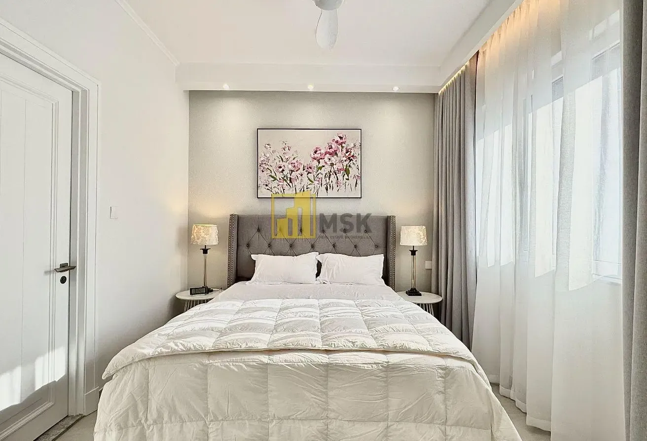 Fully Upgraded 2BR + Study | Burj Khalifa View