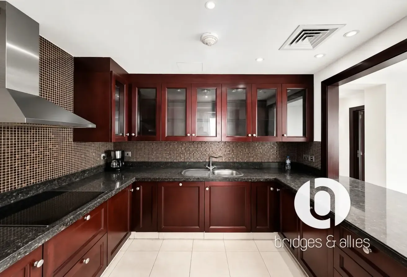 2 BEDROOMS + STUDY | MULTIPLE CHEQUES | VACANT