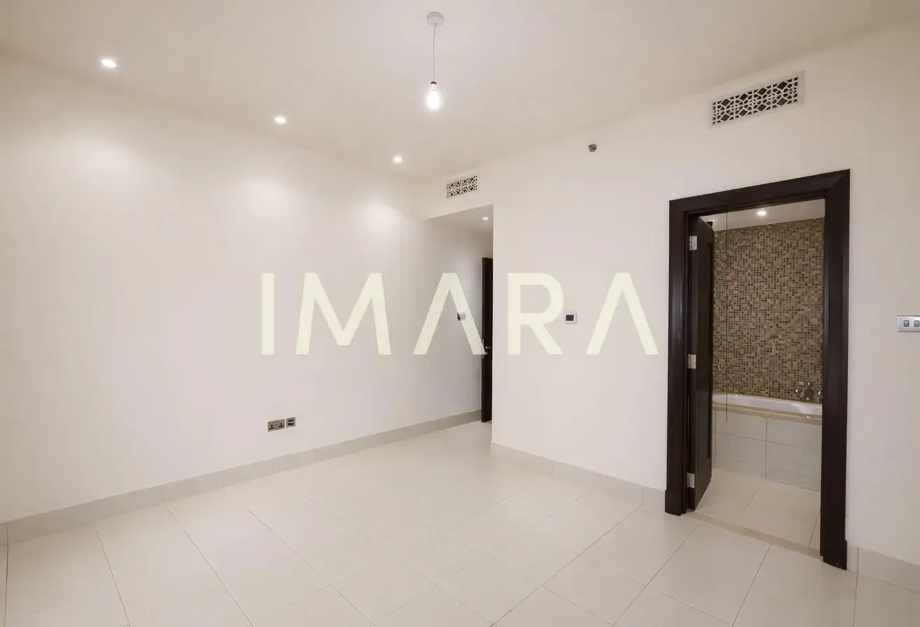 Vacant | Burj Khalifa view | Balcony | Emaar