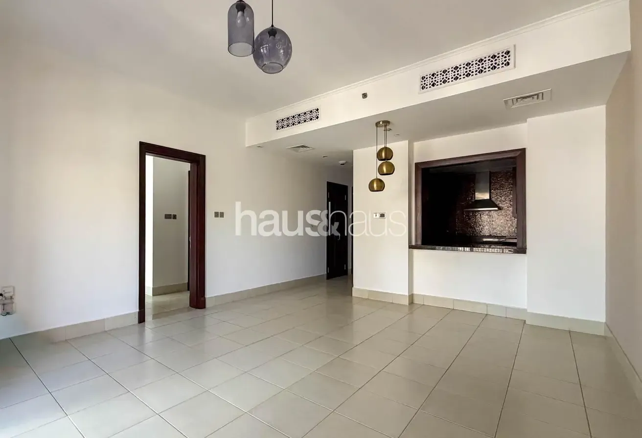 12 Cheques Option | Burj View | Unfurnished