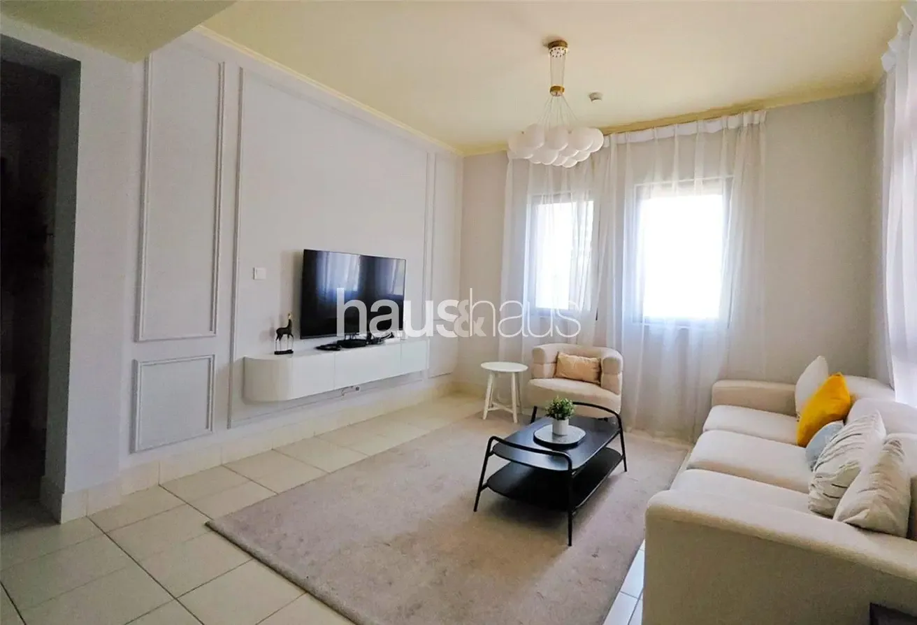 Exclusive | Dubai Mall views | Furnished