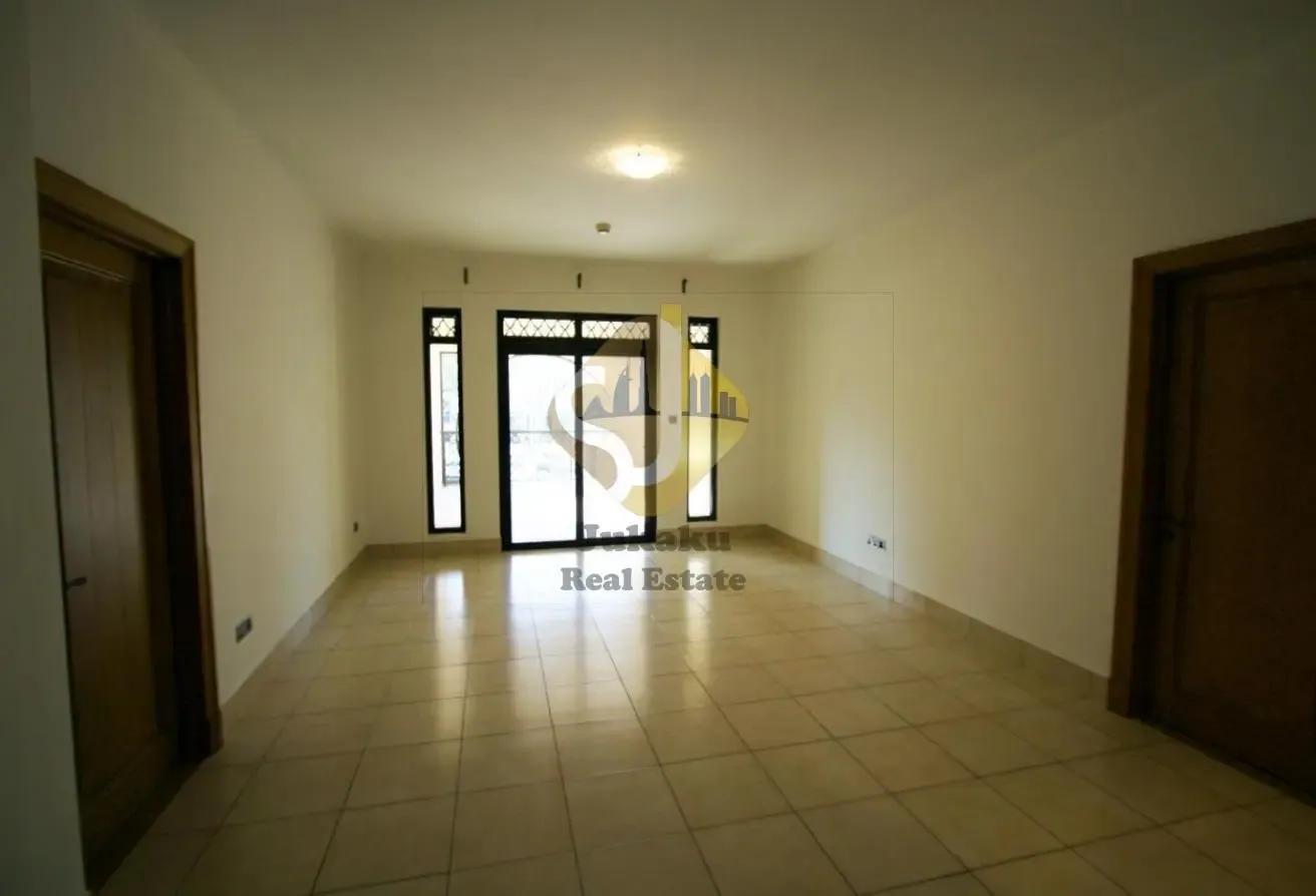 Terrace Apartment | Facing Dubai Mall | 2 Bed