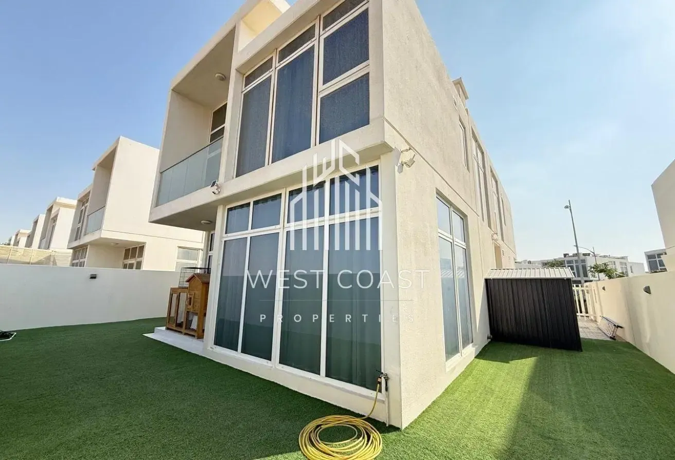 Spacious | Furnished | close to Amenities