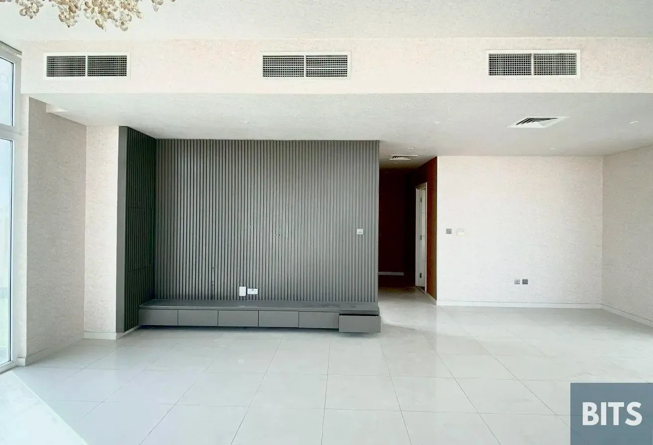 V2 | 6 BR + Maid | Ready To Move | Single Row |