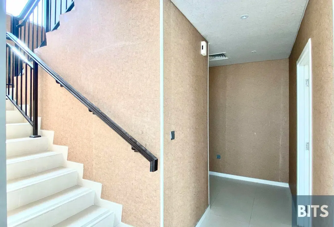 V2 | 6 BR + Maid | Ready To Move | Single Row |