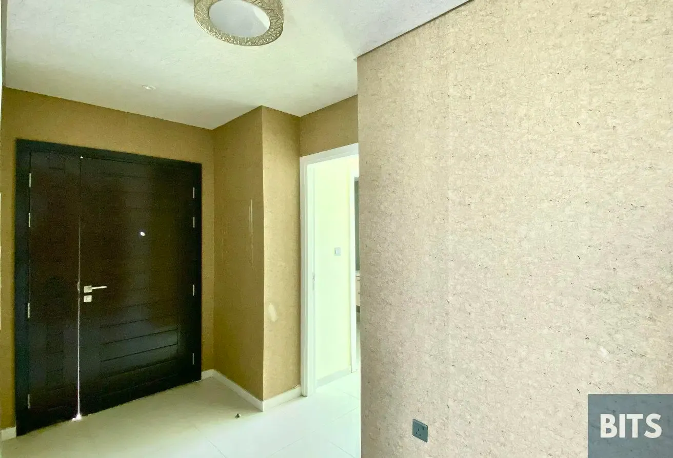 V2 | 6 BR + Maid | Ready To Move | Single Row |