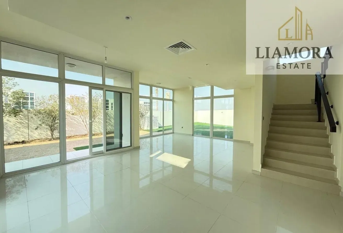 V2 I VACANT I 6 BED STANDALONE I AVAILABLE 3 OPT