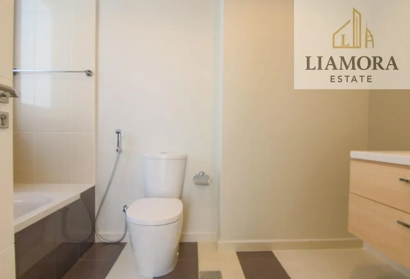 V2 I VACANT I 6 BED STANDALONE I AVAILABLE 3 OPT