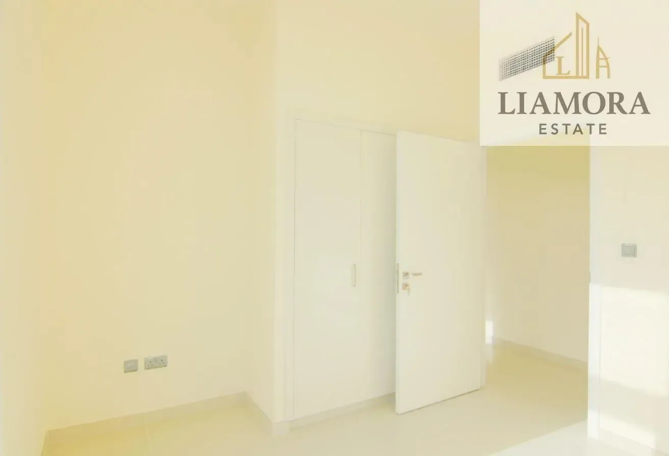 V2 I VACANT I 6 BED STANDALONE I AVAILABLE 3 OPT