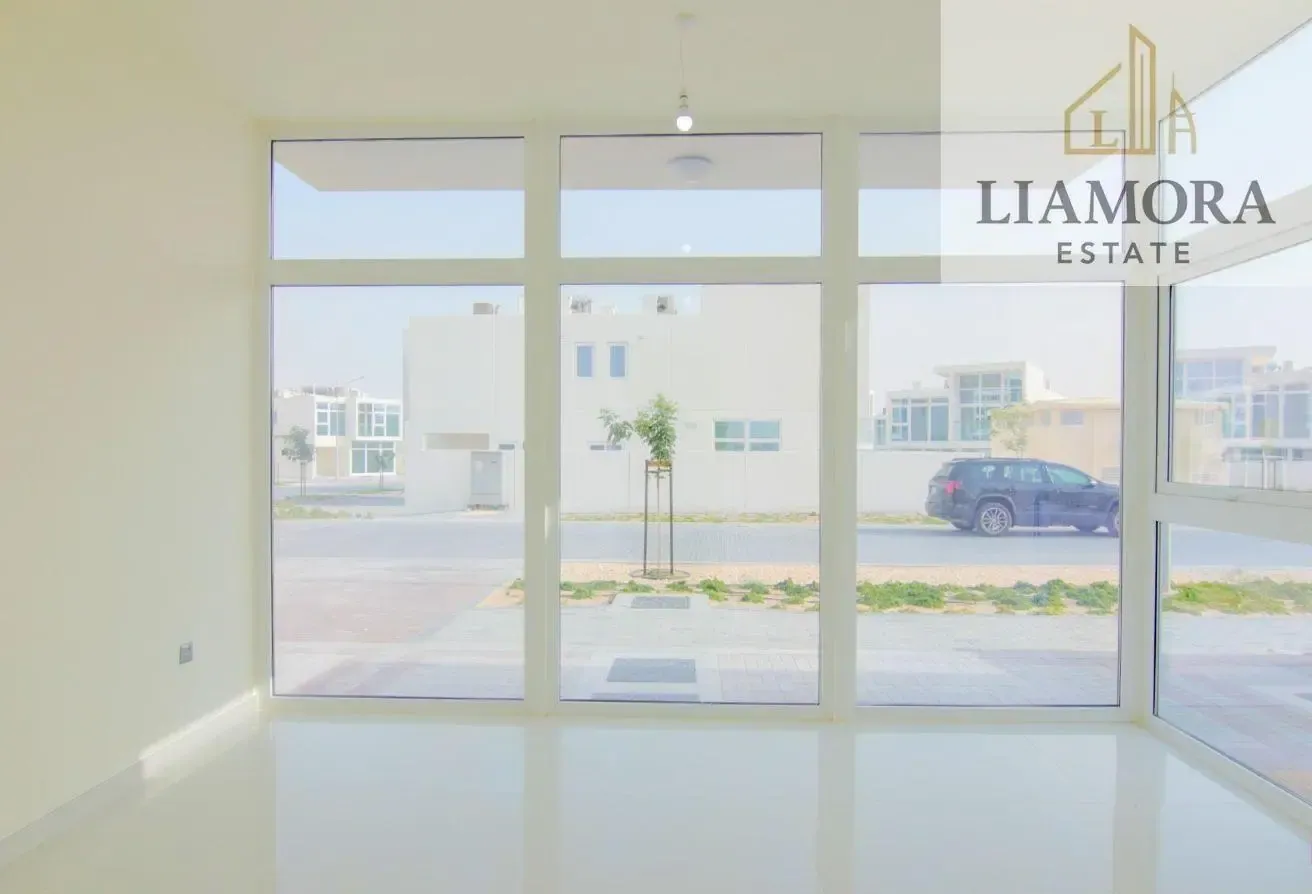 V2 I VACANT I 6 BED STANDALONE I AVAILABLE 3 OPT