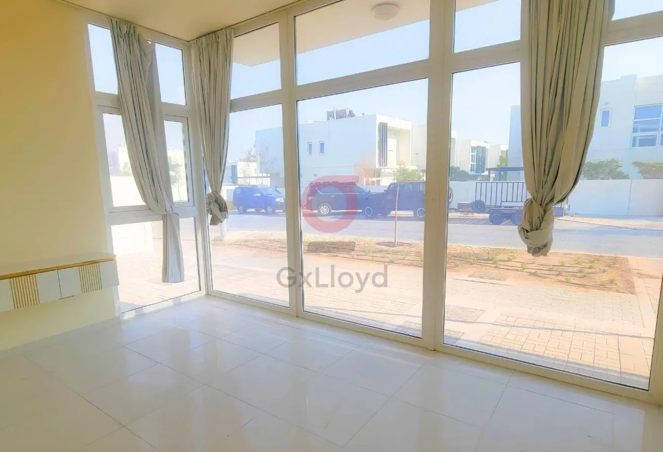 Spacious Rooms | Private Garden | Single Row