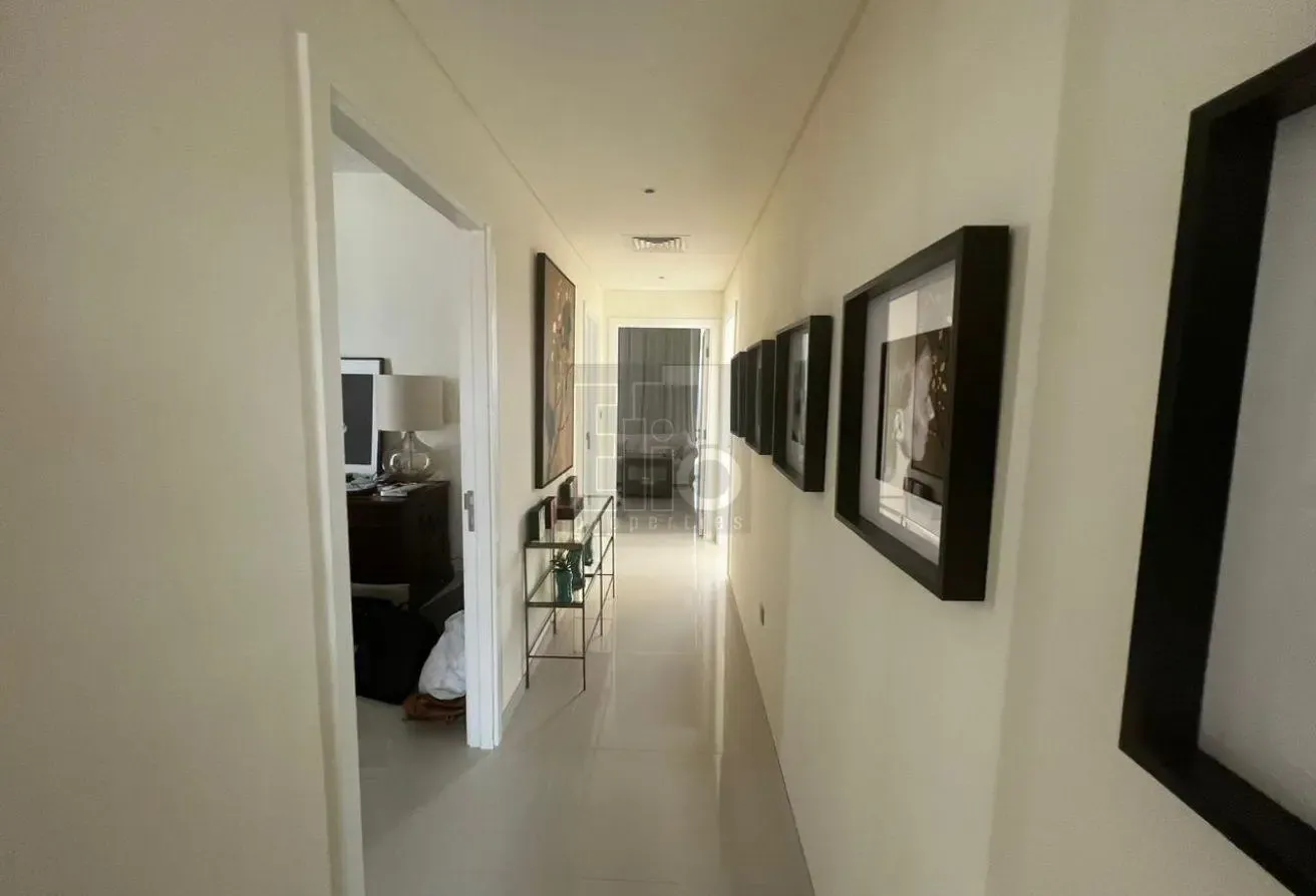 6 BR Villa with Acuna | Best price