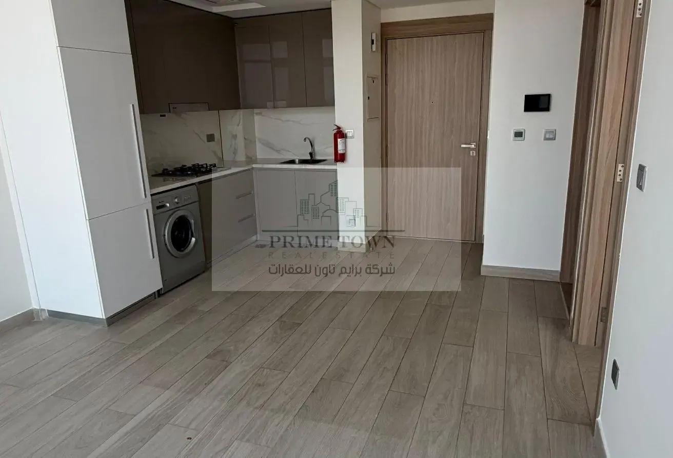 Pool View | High Floor | Prime Location