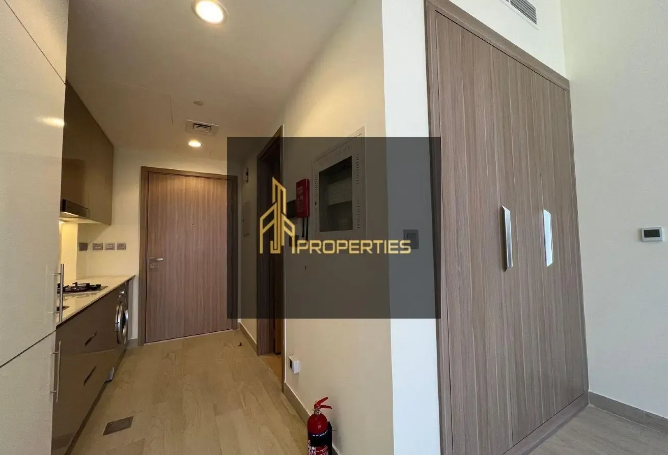 CHILLER FREE | SEMI FURNISHED | SPACIOUS LAYOUT