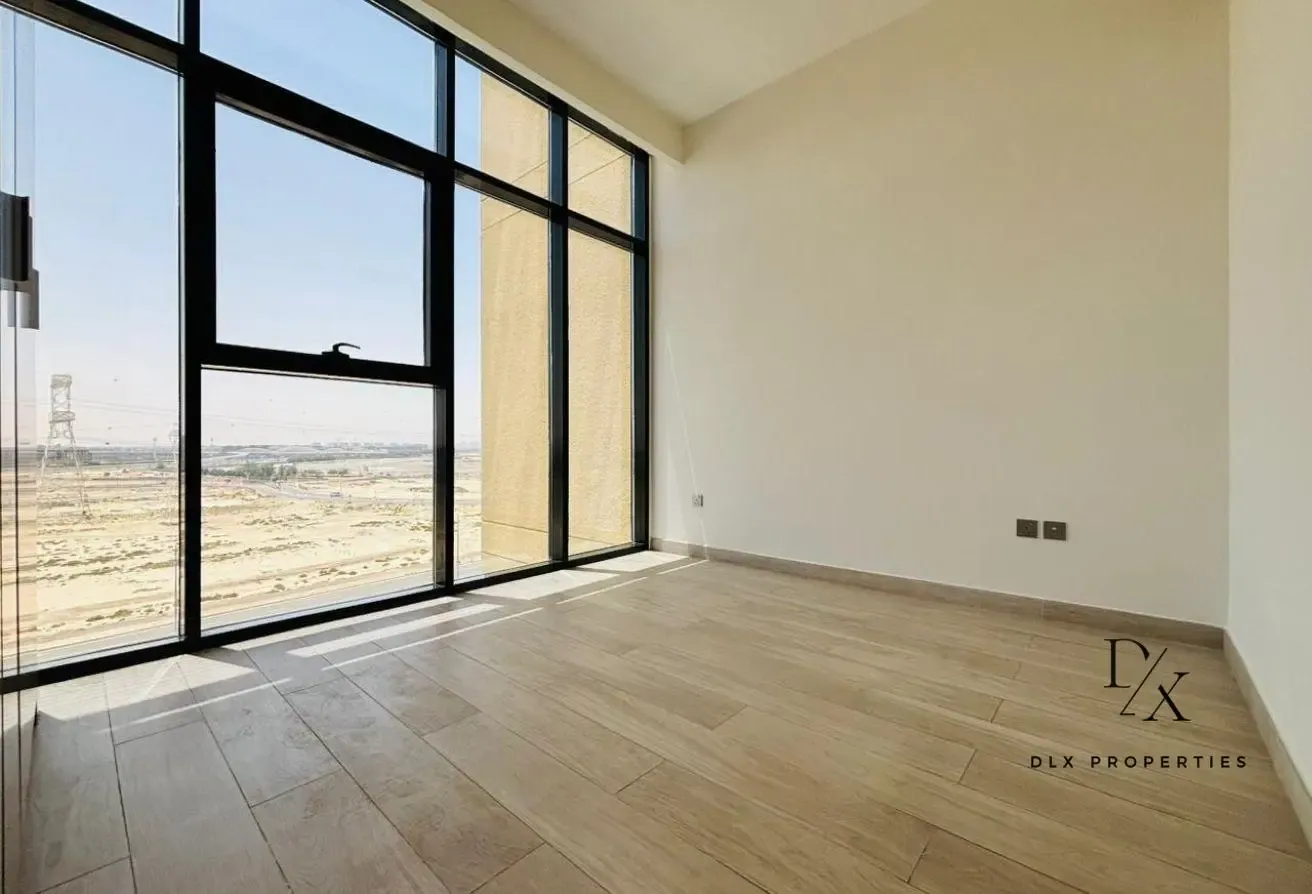 READY TO MOVE | POOL VEIW | MULTIPLE UNITS