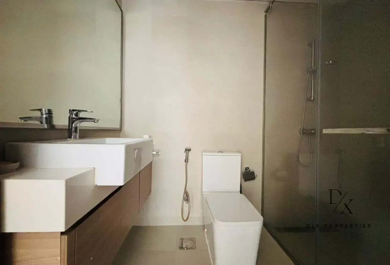 READY TO MOVE | POOL VEIW | MULTIPLE UNITS