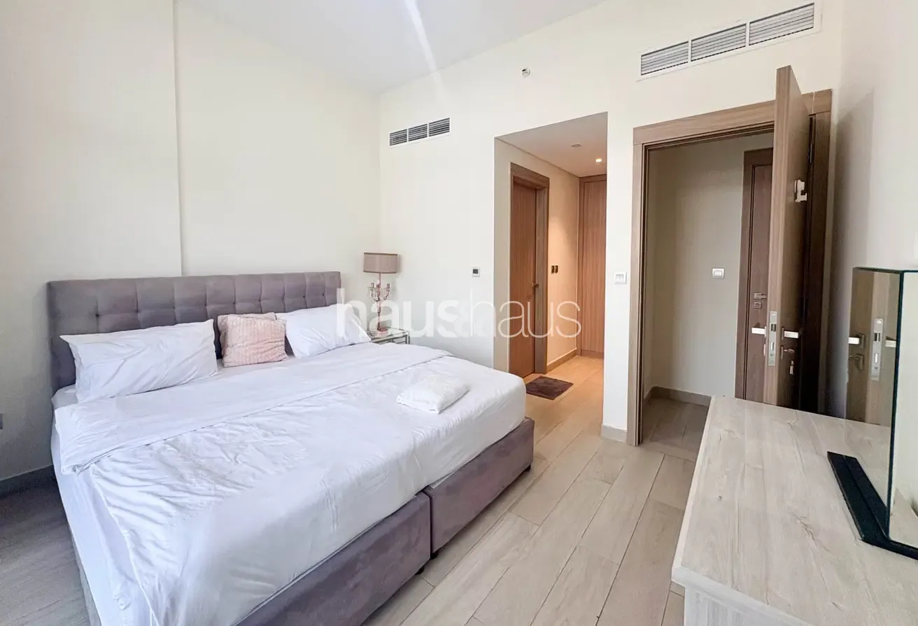 Stylish 3-Bedroom | Fully Furnished | High-Floor
