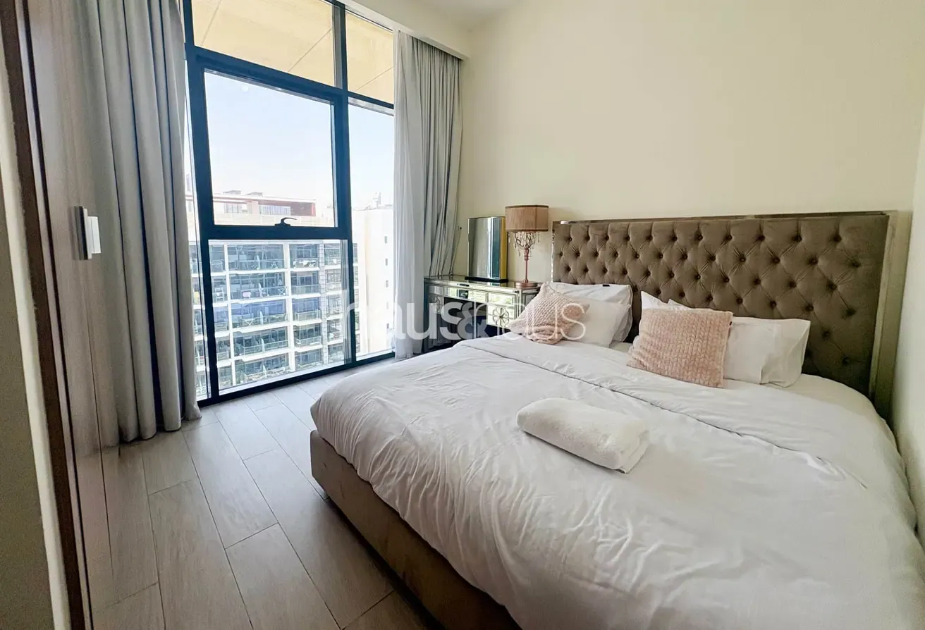 Stylish 3-Bedroom | Fully Furnished | High-Floor