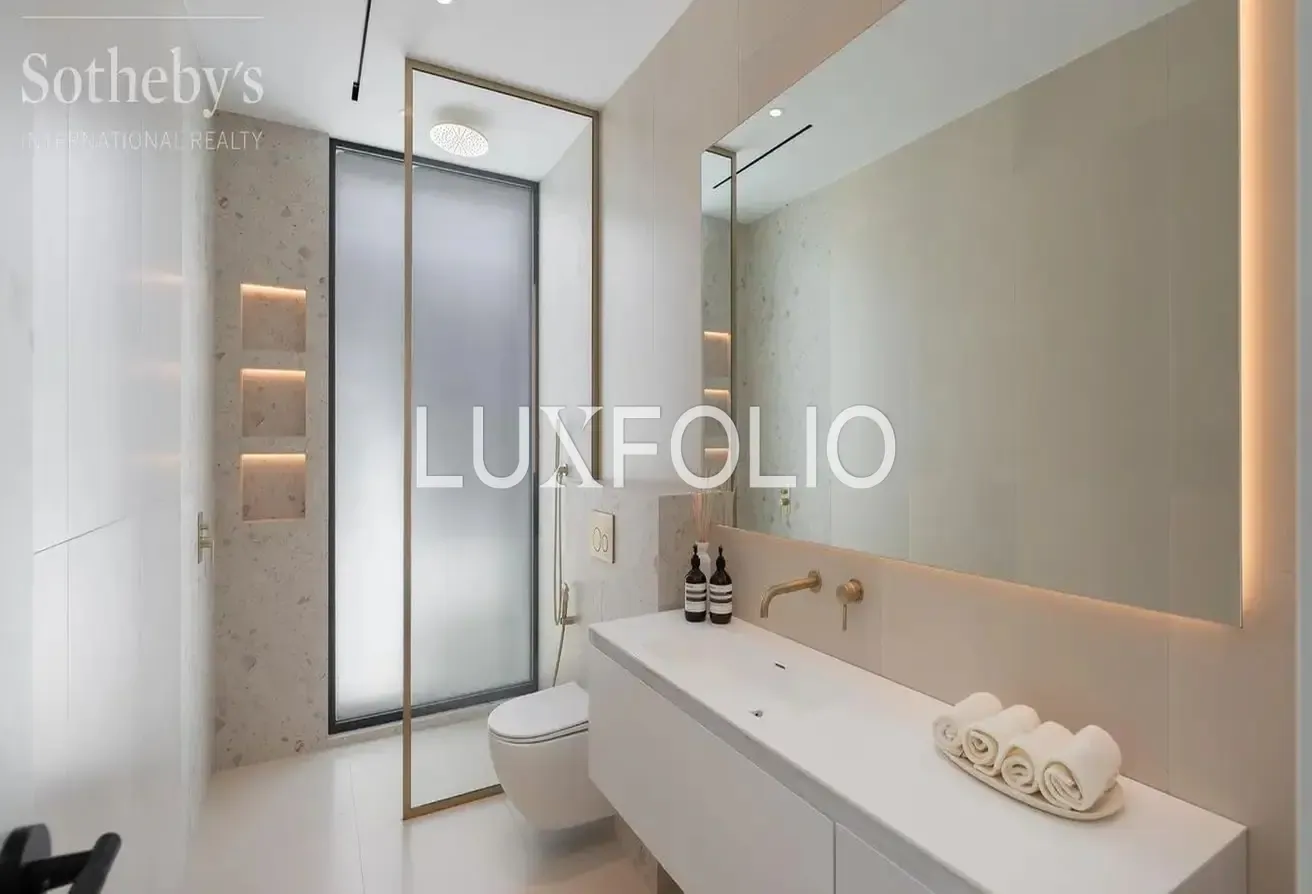 Fully Furnished | Spacious | Vacant