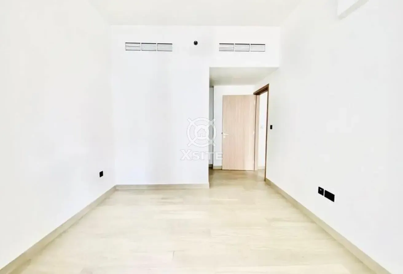 Pets Friendly | Big Terrace |Multiple Cheques